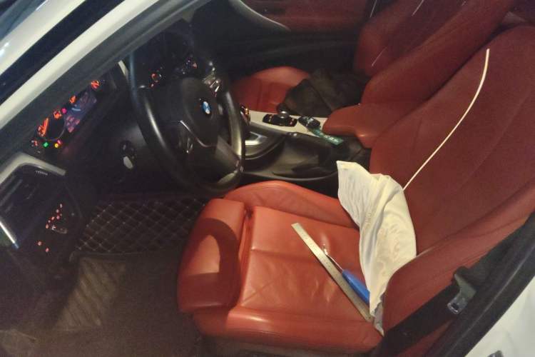Used BMW 3 Series 2019 320i M Sport Package Left Front Seat
