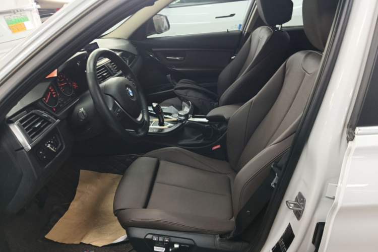 Used BMW 3 Series 2019 320Li Fashion Model Left Front Seat