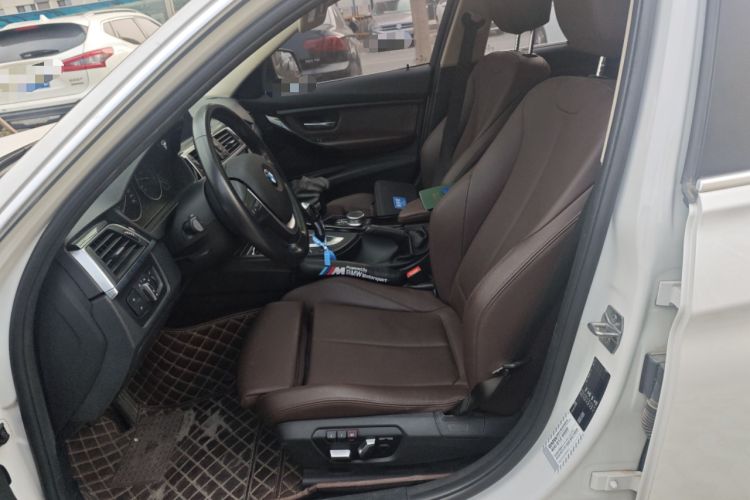 Used BMW 3 Series 2019 320Li Fashion Model Left Front Seat