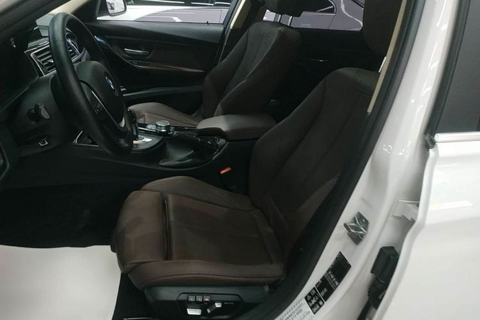 Used BMW 3 Series 2019 320Li xDrive Fashion Model Left Front Seat