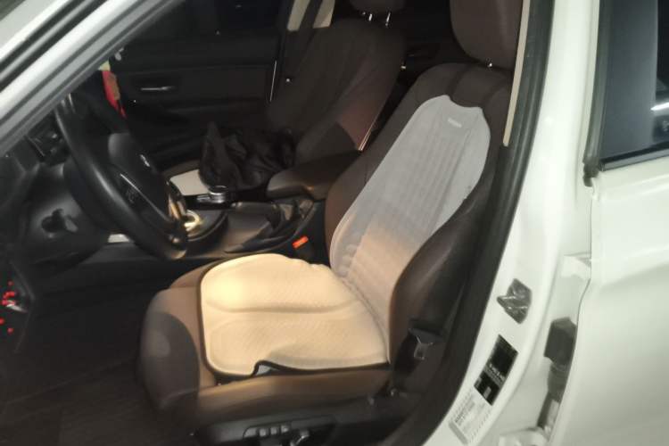 Used BMW 3 Series 2019 320Li Fashion Model Left Front Seat