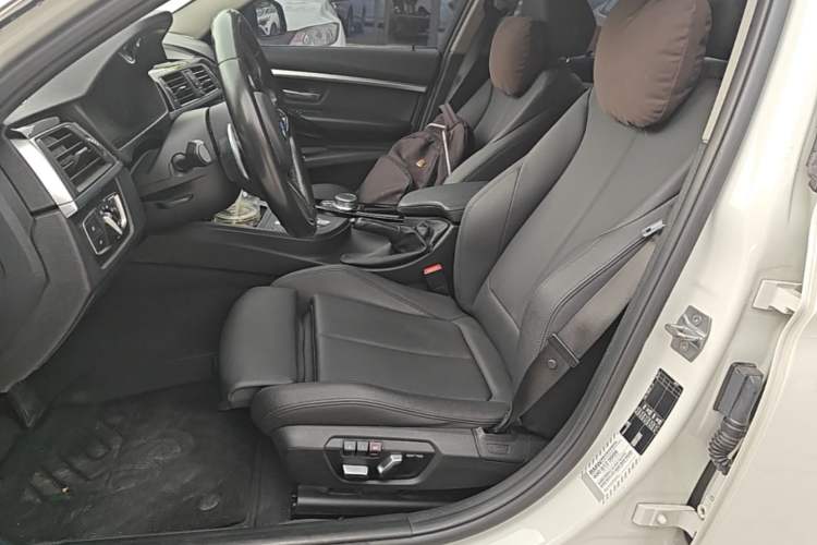 Used BMW 3 Series 2019 320Li M Luxury Package Left Front Seat