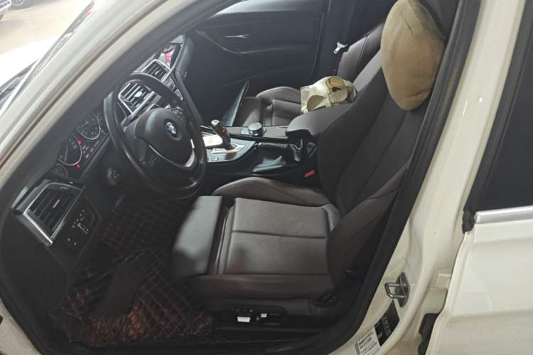 Used BMW 3 Series 2019 320Li Fashion Model Left Front Seat