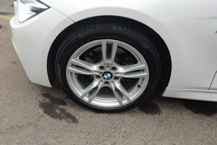 Used BMW 3 Series 2019 320Li M Sport Package Left Front Wheel Hub
