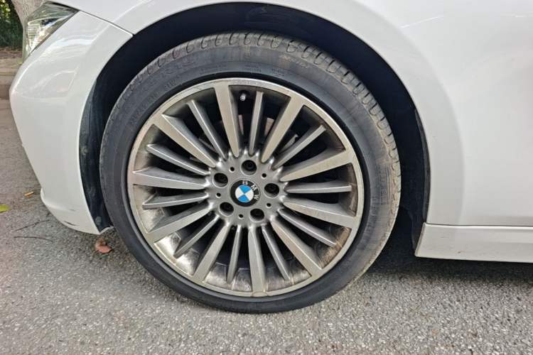 Used BMW 3 Series 2019 320Li Fashion Model Left Front Wheel Hub