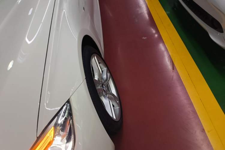 Used BMW 3 Series 2019 320Li M Sport Package Left Front Wheel Hub