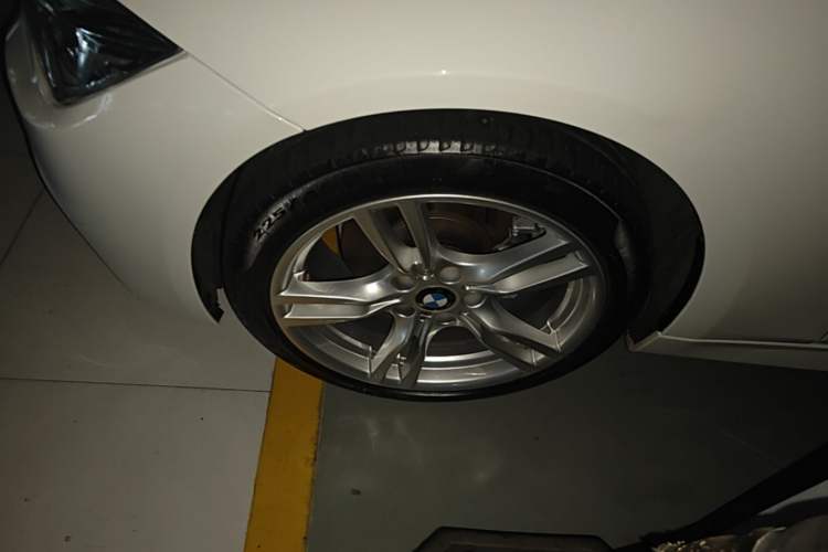 Used BMW 3 Series 2019 320i M Sport Package Left Front Wheel Hub