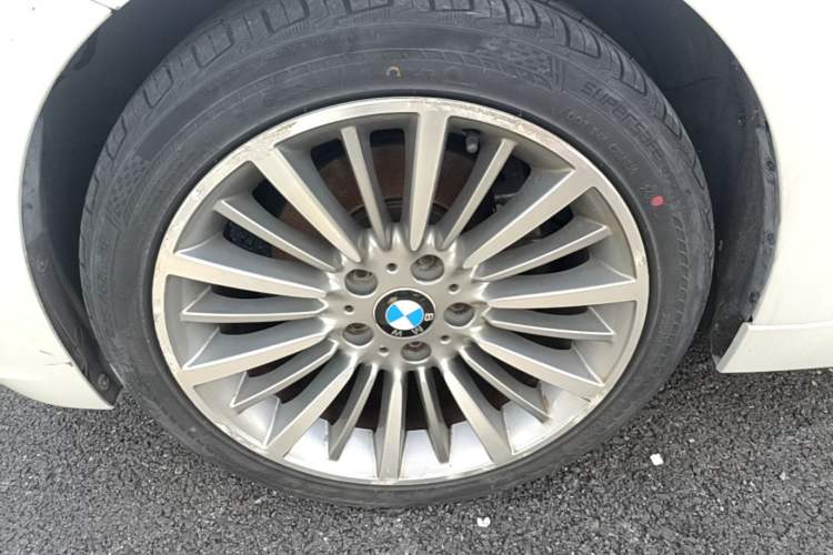 Used BMW 3 Series 2019 320Li Fashion Model Left Front Wheel Hub