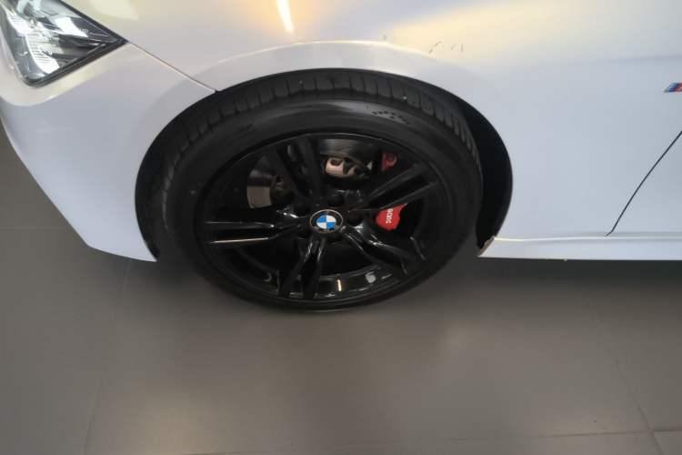 Used BMW 3 Series 2019 320i M Sport Night Edition Left Front Wheel Hub