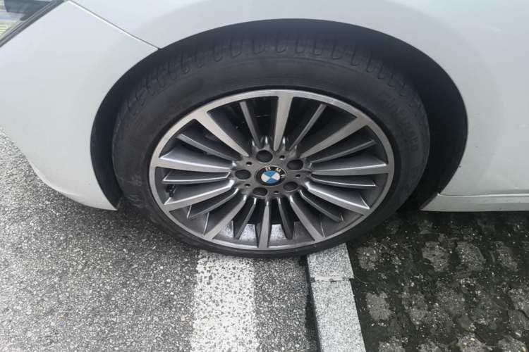Used BMW 3 Series 2019 320Li Fashion Model Left Front Wheel Hub