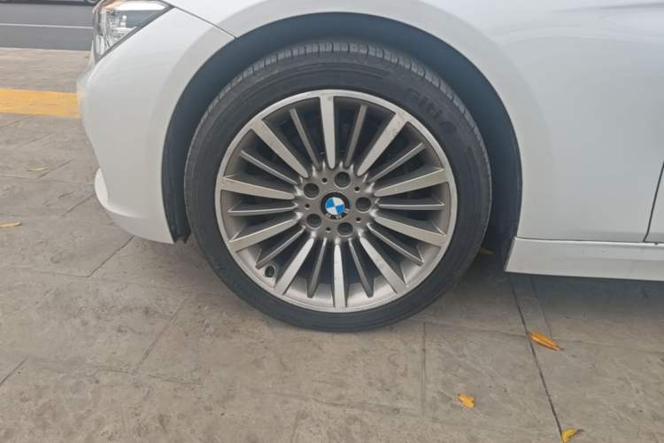 Used BMW 3 Series 2019 320Li Fashion Model Left Front Wheel Hub