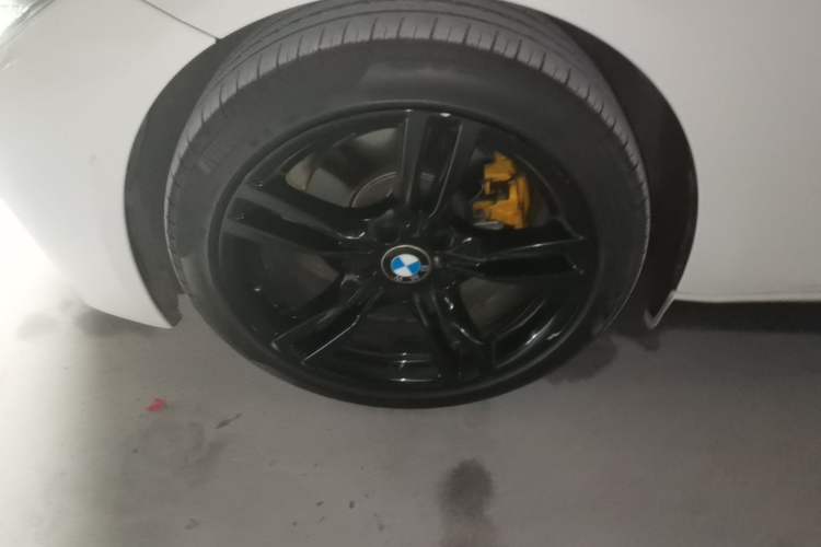 Used BMW 3 Series 2019 320i M Sport Night Edition Left Front Wheel Hub