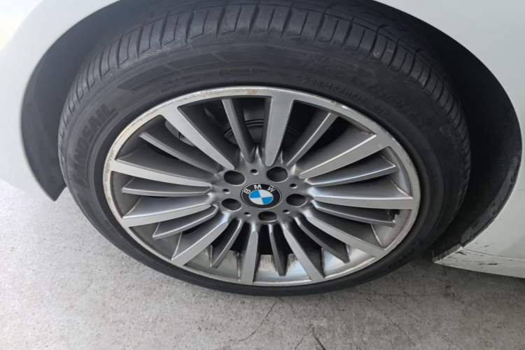 Used BMW 3 Series 2019 320Li Fashion Model Left Front Wheel Hub