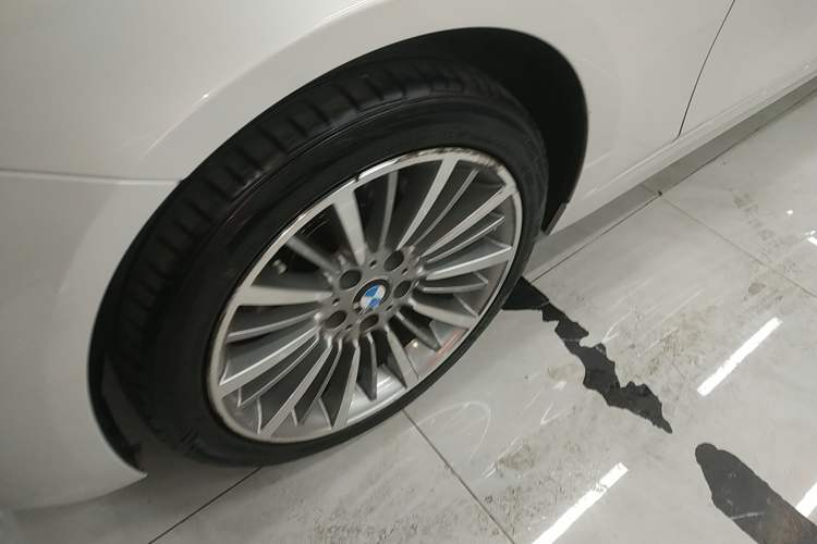 Used BMW 3 Series 2019 320Li xDrive Fashion Model Left Front Wheel Hub