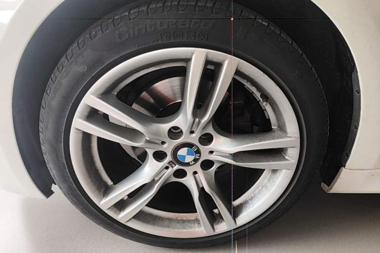 Used BMW 3 Series 2019 320Li M Luxury Package Left Front Wheel Hub