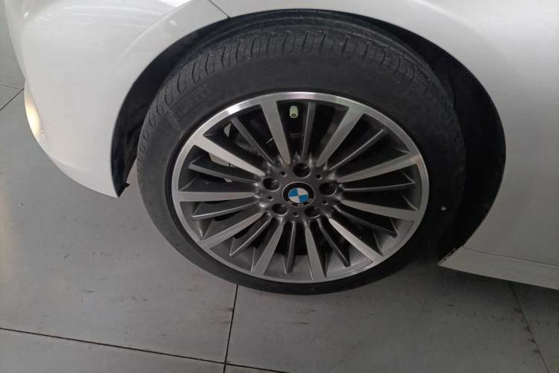 Used BMW 3 Series 2019 320Li Fashion Model Left Front Wheel Hub