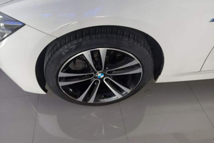 Used BMW 3 Series 2019 320Li M Luxury Package Left Front Wheel Hub
