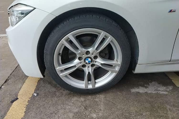 Used BMW 3 Series 2019 320Li M Sport Package Left Front Wheel Hub