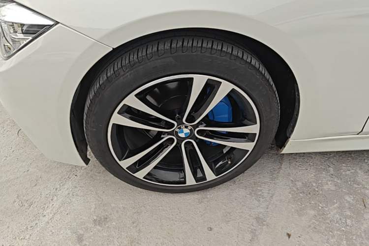 Used BMW 3 Series 2019 320Li M Luxury Package Left Front Wheel Hub