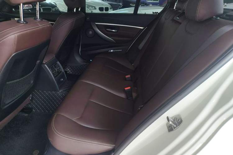 Used BMW 3 Series 2019 320i M Sport Night Edition Left Rear Seat
