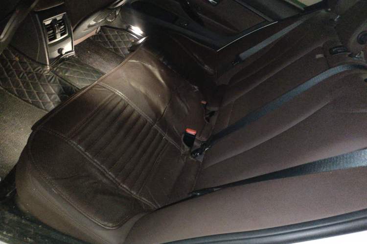 Used BMW 3 Series 2019 320Li Fashion Model Left Rear Seat