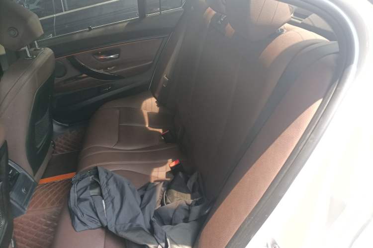 Used BMW 3 Series 2019 320Li Fashion Model Left Rear Seat