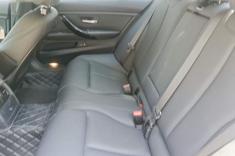 Used BMW 3 Series 2019 320Li Fashion Model Left Rear Seat