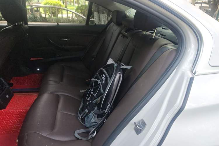 Used BMW 3 Series 2019 320Li Fashion Model Left Rear Seat