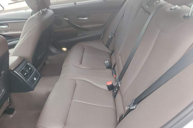 Used BMW 3 Series 2019 320Li Fashion Model Left Rear Seat
