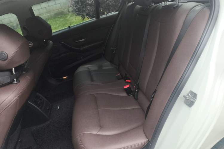 Used BMW 3 Series 2019 320Li Fashion Model Left Rear Seat