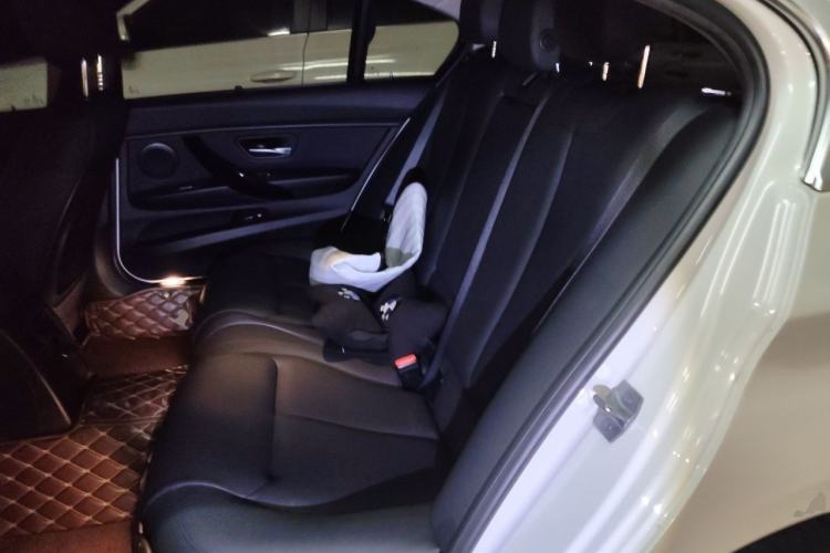 Used BMW 3 Series 2019 320Li Fashion Model Left Rear Seat