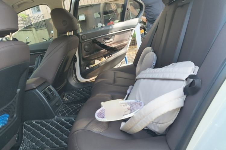 Used BMW 3 Series 2019 320Li Fashion Model Left Rear Seat