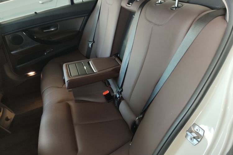 Used BMW 3 Series 2019 320Li Fashion Model Left Rear Seat