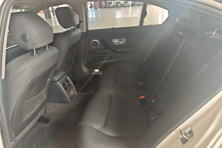 Used BMW 3 Series 2019 320Li Fashion Model Left Rear Seat