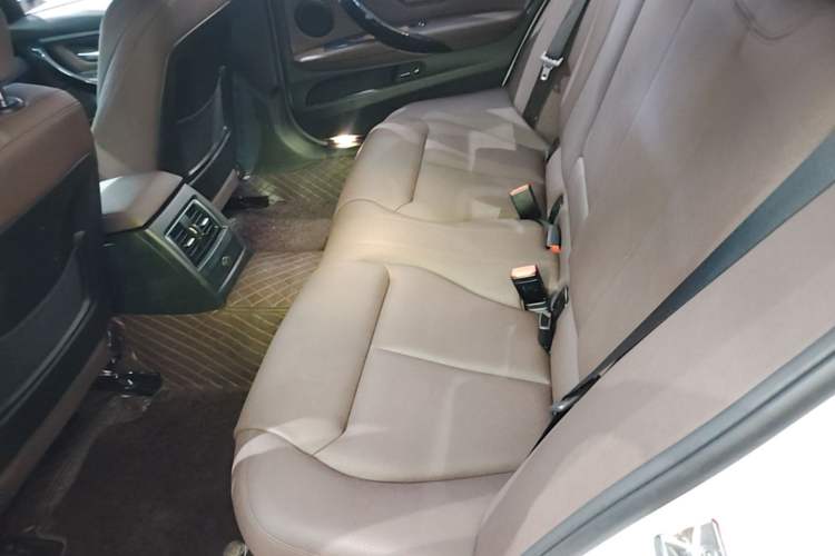 Used BMW 3 Series 2019 320Li Fashion Model Left Rear Seat