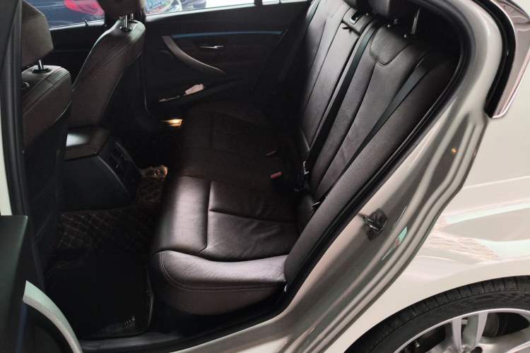 Used BMW 3 Series 2019 320Li M Sport Package Left Rear Seat