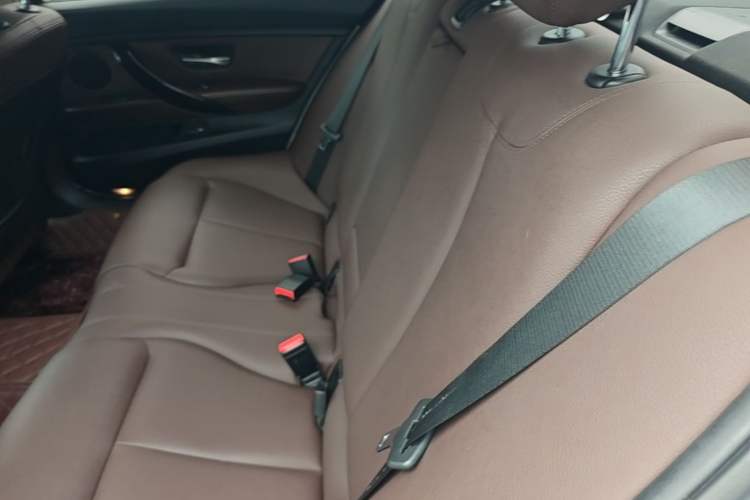 Used BMW 3 Series 2019 320Li Fashion Model Left Rear Seat