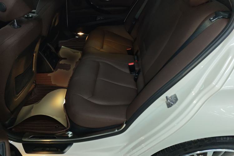 Used BMW 3 Series 2019 320Li Fashion Model Left Rear Seat