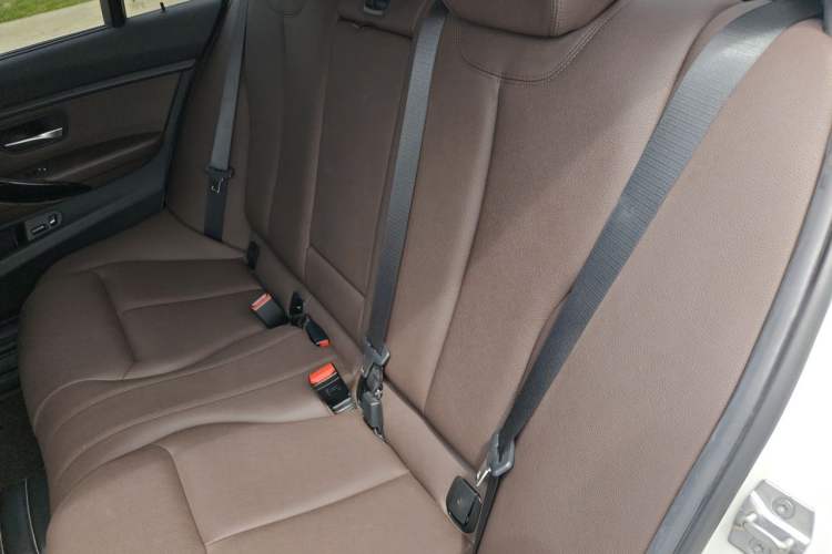 Used BMW 3 Series 2019 320Li Fashion Model Left Rear Seat