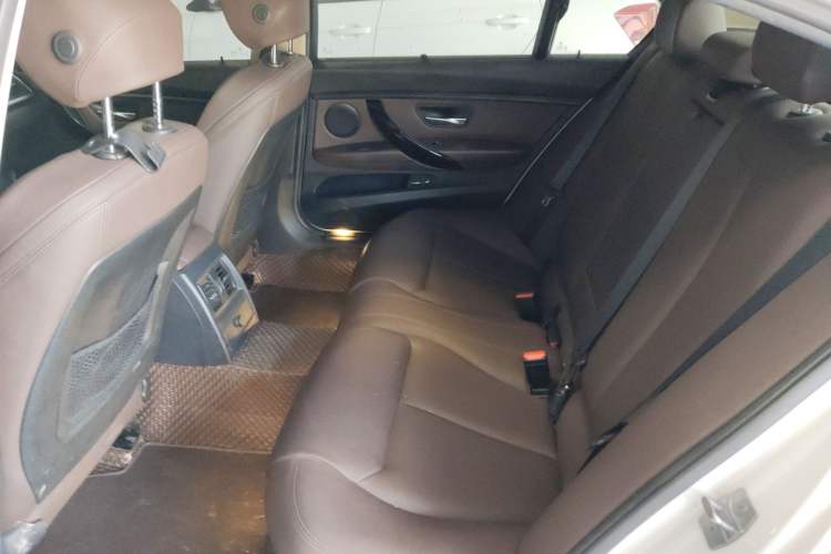 Used BMW 3 Series 2019 320Li Fashion Model Left Rear Seat
