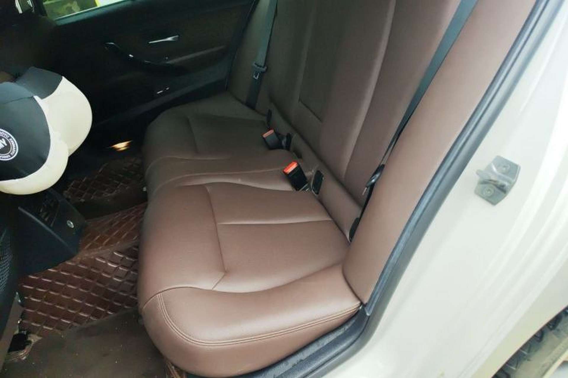 Used BMW 3 Series 2019 320Li Fashion Model Left Rear Seat