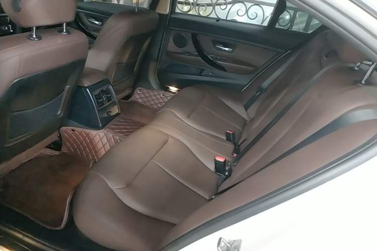 Used BMW 3 Series 2019 320Li Fashion Model Left Rear Seat