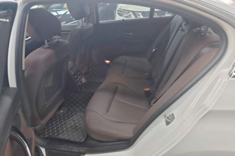 Used BMW 3 Series 2019 320Li Fashion Model Left Rear Seat