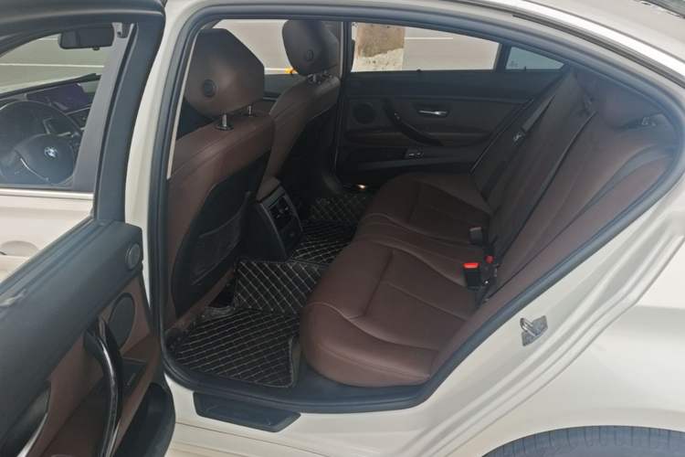 Used BMW 3 Series 2019 320Li Fashion Model Left Rear Seat