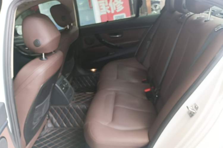 Used BMW 3 Series 2019 320Li Fashion Model Left Rear Seat