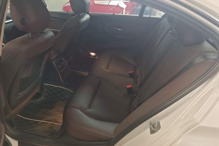 Used BMW 3 Series 2019 320Li Fashion Model Left Rear Seat