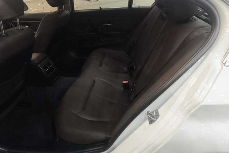 Used BMW 3 Series 2019 320Li Fashion Model Left Rear Seat