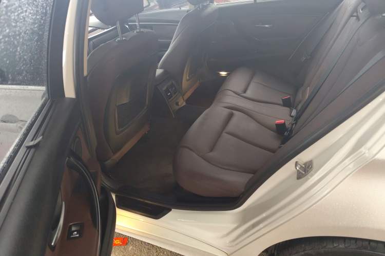 Used BMW 3 Series 2019 320Li Fashion Model Left Rear Seat