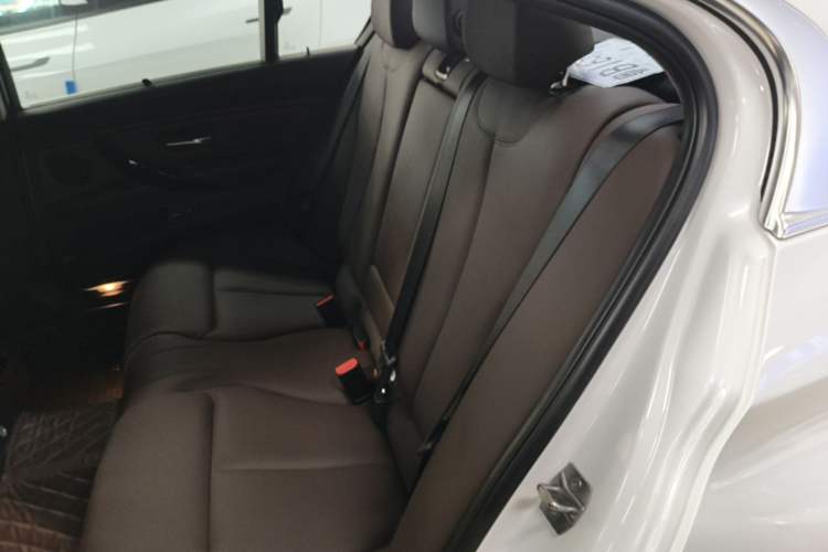 Used BMW 3 Series 2019 320Li Fashion Model Left Rear Seat