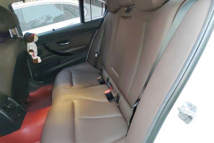 Used BMW 3 Series 2019 320Li Fashion Model Left Rear Seat